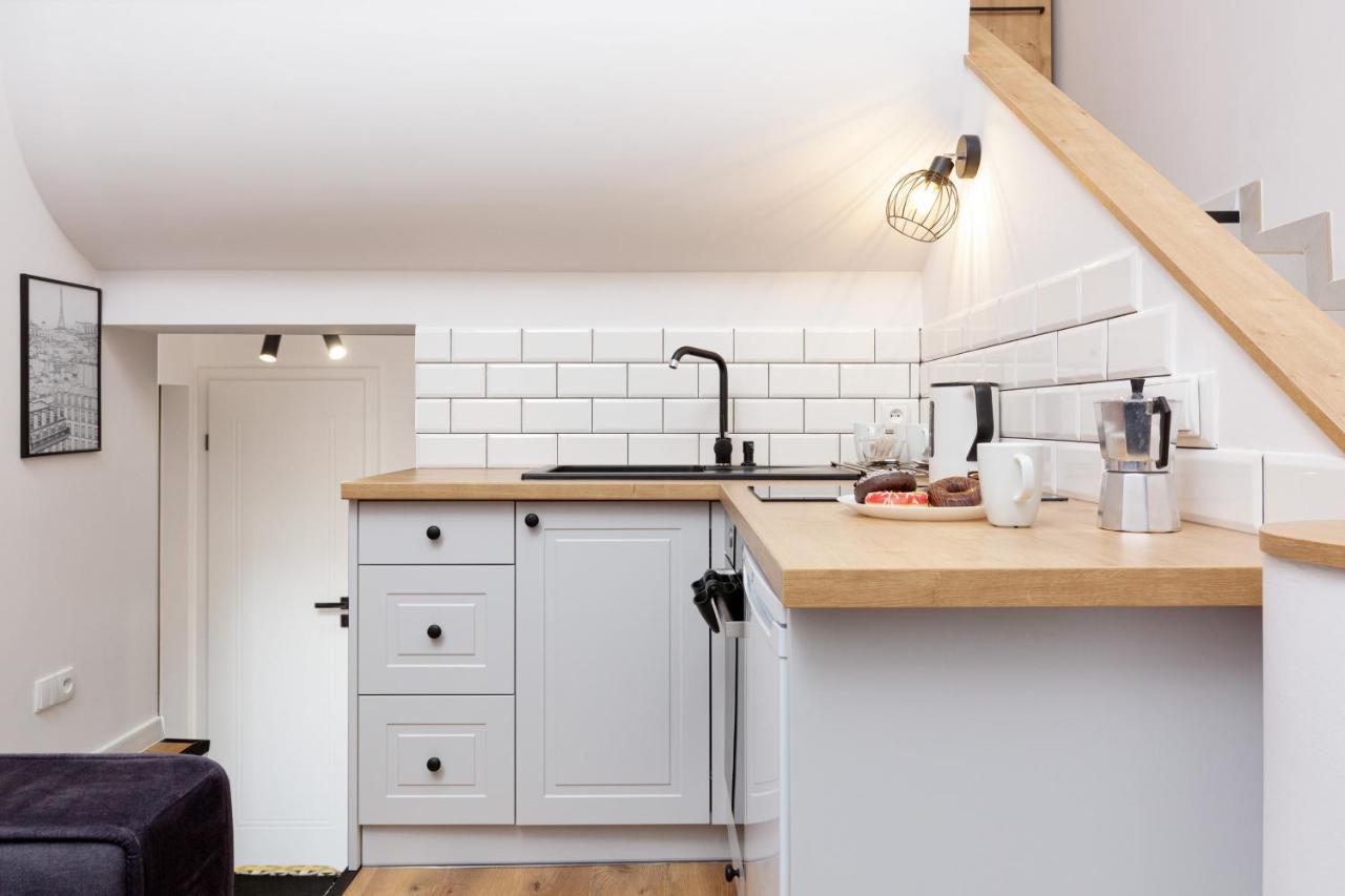City Center Mezzanine Studio Chmielna By Noclegi Renters 바르샤바 외부 사진